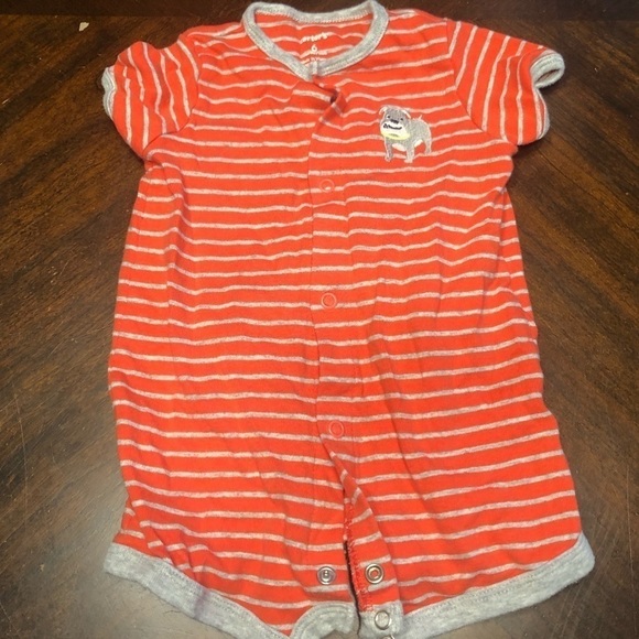 2 Carter’s Size 6 Month Rompers - Picture 5 of 8